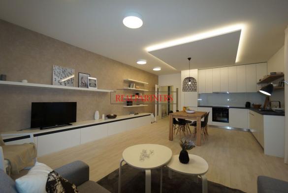 Postoupíme nový družstevní byt o dispozici 3+kk ploše 74 m² + terasa 7,4 m² + předzahrádkou 34,7 m²