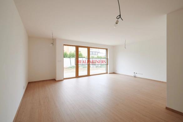 Rodinný dvojpodlažní rohový dům o dispozici 5+kk, o ploše 143m² na pozemku 272m², Praze 9 - Satelice
